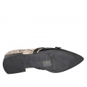 Mocasín puntiagudo para mujer con cinturones en gamuza imprimida beis sable y charol negro tacon 3 - Tallas disponibles:  32, 33, 34, 35, 43, 44, 46