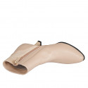 Stivaletto da donna in pelle nude e camoscio sabbia con cerniera tacco 7 - Misure disponibili: 35, 42, 43, 46