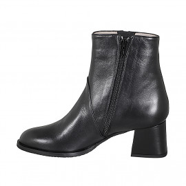 Bottines pour femmes avec fermeture éclair et elastique en cuir noir talon 5 - Pointures disponibles:  32, 44, 45 2