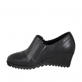 Woman's shoe with zippers and removable insole in black leather wedge heel 6 - Available sizes:  32 2