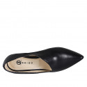Chaussure pour femme décolletée à bout pointu avec décolleté asymétrique en cuir noir talon 9 - Pointures disponibles:  32, 33, 34, 35, 44
