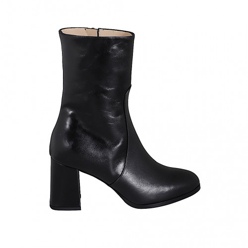 Stivaletto alto da donna con cerniera in pelle nera tacco 7 - Misure disponibili: 33, 35, 42, 43, 46