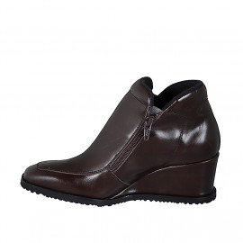 Woman's ankle boot in dark brown leather with zippers wedge heel 6 - Available sizes:  32, 34, 35 2