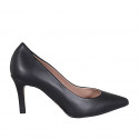 Woman's pointy pump shoe in black leather with heel 7 - Available sizes:  31, 35, 43, 44
