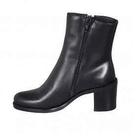 Stivaletto da donna con cerniere e punta tonda in pelle nera tacco 6 - Misure disponibili: 32, 42, 44 2