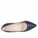 Décolleté a punta in pelle blu tacco 7 - Misure disponibili: 32, 43, 44