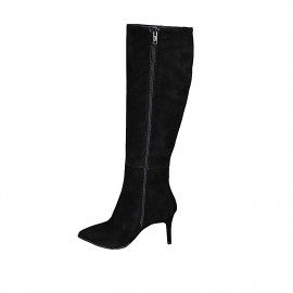Woman's pointy boot in... 2