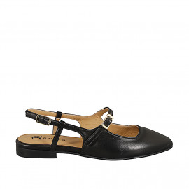 Zapato a punta destalonado...