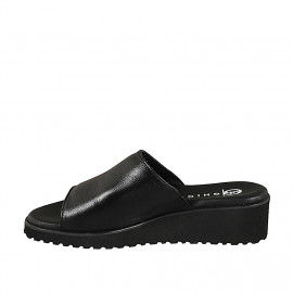 Woman's Mule with elastic... 2