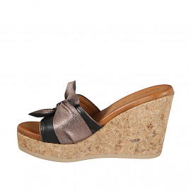 Woman's mule in black... 2