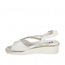 Women's sandal in white... 2