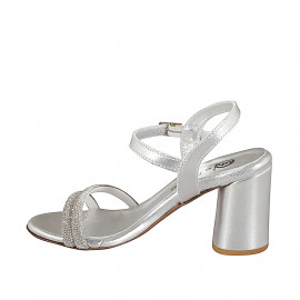 Women's sandal in laminated... 2