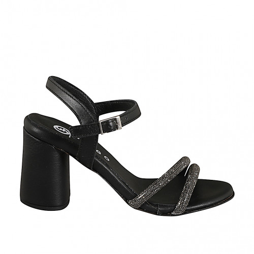 Sandalias para mujer en piel color...