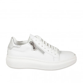 Scarpa stringata da donna...