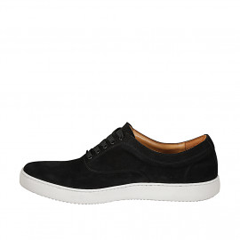 Man’s lace-up snekaer in... 2