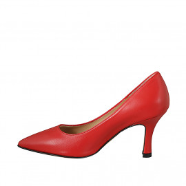 Woman's pointy pump with... 2