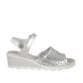 Women's sandal with memory...