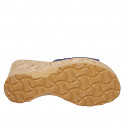 Sabot da donna con plantare in memory foam ed elastico, in camoscio blu con plateau e zeppa in sughero 9 - Misure disponibili: 32, 33, 34