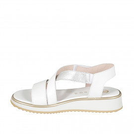 Sandales pour femmes avec élastique et fermeture en velcro en cuir blanc et argent, talon compensé 3 - Pointures disponibles:  32, 33, 34, 42, 43, 44, 45, 46 2