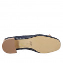 Zapato de salón con moño para mujer hecho en piel perforada color azul oscuro y detalles en piel nude con tacón 3 - Tallas disponibles:  32, 33, 34, 35, 42, 43, 44, 45, 46