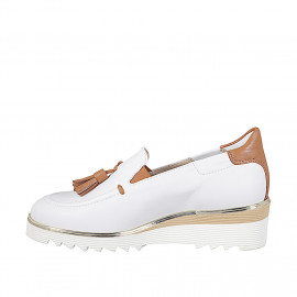 Woman's loafer with wedge... 2