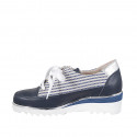 Chaussure pour femmes à lacets avec fermeture éclair en cuir bleu foncé, lamé argent et multicolore tissu avec talon compensé 4 - Pointures disponibles:  32, 33, 34, 35