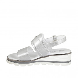 Woman's sandal with 2 bands... 2