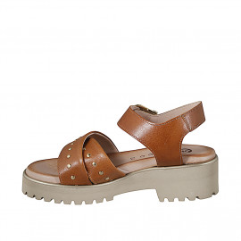 Woman's sandal with crossed... 2