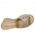 Sabot aperto con plantare in memory foam da donna in pelle stampata nude altezza zeppa in sughero 9 - Misure disponibili: 32, 33, 34