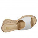 Sabot aperto con plantare in memory foam da donna in pelle bianca altezza zeppa in sughero 9 - Misure disponibili: 32, 33, 34