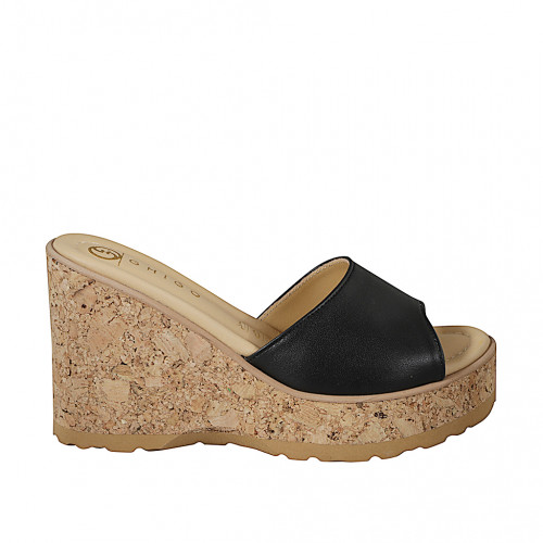 Sabot aperto con plantare in memory foam da donna in pelle nera altezza zeppa in sughero 9 - Misure disponibili: 32, 33, 34