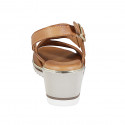 Sandalia para mujer con tira transversal en piel de color cognac con elástico, cuña 6 - Tallas disponibles:  32, 33, 34, 35, 42, 43, 44, 45
