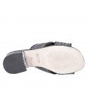 Sabot da donna con fasce incrociate in tessuto grigio e con inserti e perline argento, tacco 4 - Misure disponibili: 32, 35, 42, 43, 45