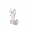 Sandale élégante pour femme à bride cheville et lanières effet cage en cuir lamé argent, talon 9 - Pointures disponibles:  32, 33, 34, 42, 43, 44, 45