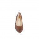 Woman's pointy pump in brown leather with a memory foam insole and spool heel 5 - Available sizes:  32, 34, 42, 43, 44, 45, 46