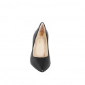 Woman's pointy pump in black leather with a memory foam insole and spool heel 7 - Available sizes:  32, 33, 34