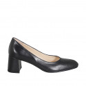 Woman's black leather round-toe pumps with a block heel and heel 6 - Available sizes:  35, 42, 43, 44, 45