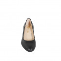 Woman's black leather round-toe pumps with a block heel and heel 6 - Available sizes:  35, 42, 43, 44, 45