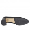 Woman's black leather round-toe pumps with a block heel and heel 6 - Available sizes:  35, 42, 43, 44, 45