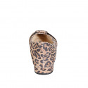 Ballerines pour femmes à bout pointu avec bride décorative, finitions en cuir noir et daim tacheté, talon 2 - Pointures disponibles:  32, 33, 34, 42, 43, 44, 45
