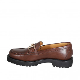 Woman’s loafer in brown... 2