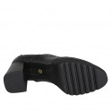 Zapatos Oxford de cordones para mujer en piel negra con puntera redonda, detalle brogue y tacón 7 - Tallas disponibles:  32, 33, 34, 42, 45, 46