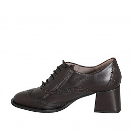 Zapatos Oxford de cordones para mujer en piel marron oscuro con puntera redonda, detalle brogue y tacón 5 - Tallas disponibles:  32, 33, 34, 44, 45, 46 2
