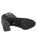 Bottin pour femmes à bout rond avec accessoire à la cheville en cuir noir talon 7 - Pointures disponibles:  32, 33, 34, 35, 42, 43, 44, 45, 46