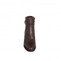 Botines para mujer con puntera redonda y accesorio en el tobillo en piel marron oscuro tacon 7 - Tallas disponibles:  32, 33, 34, 42, 43, 44, 45, 46