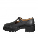 Chaussure pour femmes en cuir noir avec bride en T, détails cloutés talon 5 - Pointures disponibles:  32, 33, 34, 42, 43, 44, 45, 46