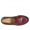 Mocassino da donna in pelle nera e bordeaux con frange, borchie e elastici laterali tacco 5 - Misure disponibili: 33, 34, 42, 43, 44, 45, 46