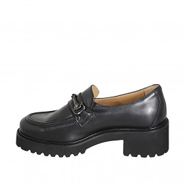 Mocassino da donna in pelle nera con accessorio tacco 5 - Misure disponibili: 33, 34, 42, 43, 44, 45, 46 2