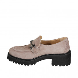 Woman's loafer in taupe... 2