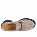 Mocassin pour femmes en daim taupe avec accessoire et talon 5 - Pointures disponibles:  32, 33, 34, 42, 43, 44, 45, 46